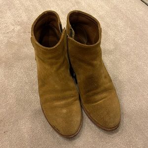 Size 8 Frye light brown, suede ankle boot.